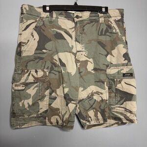 Wrangler Cargo Shorts Men 36 Green Camo Relaxed Fit Utility Pockets Outdoor Army